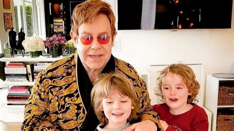 Can Elton John Read Music? And His Journey to Success as a Musical Genius